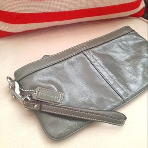 Coach Patent Leather Wristlet | Green Gray